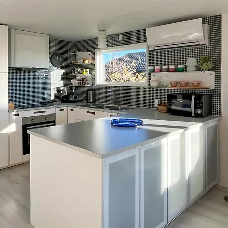 2 Bedroom Cozy In * Sæby