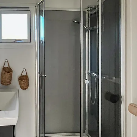 2 Bedroom Cozy In *